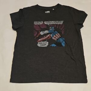 Uniqlo UT x Marvel Captain America graphic tee